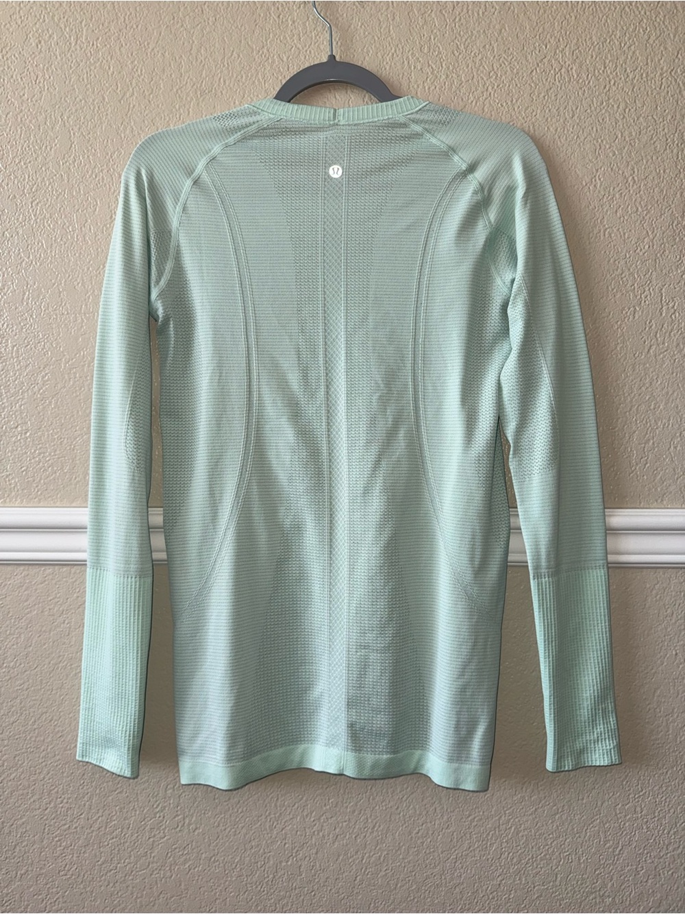 Lululemon Swiftly Tech Long Sleeve Top Light Mint Green Women’s 8